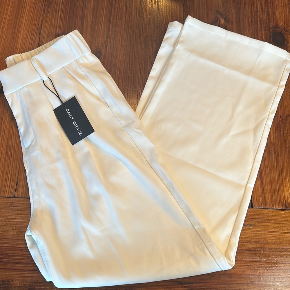 Daisy Grace Women's Cream Trousers
